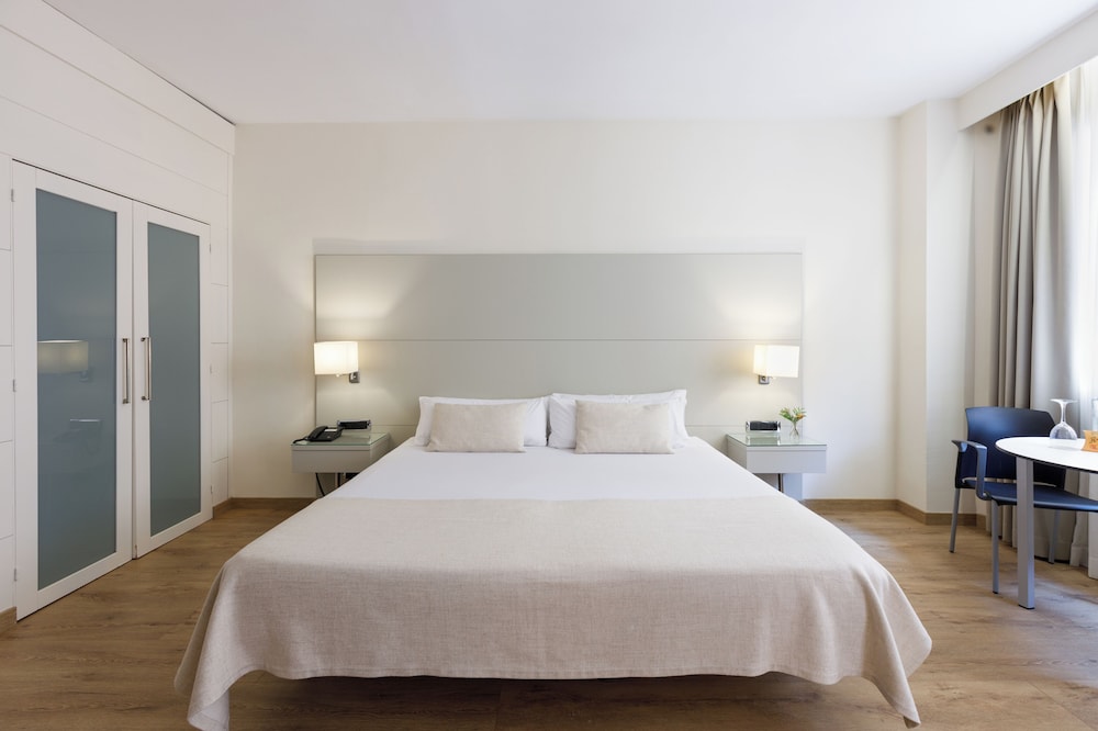 SUPERIOR, SINGLE, DOUBLE BED