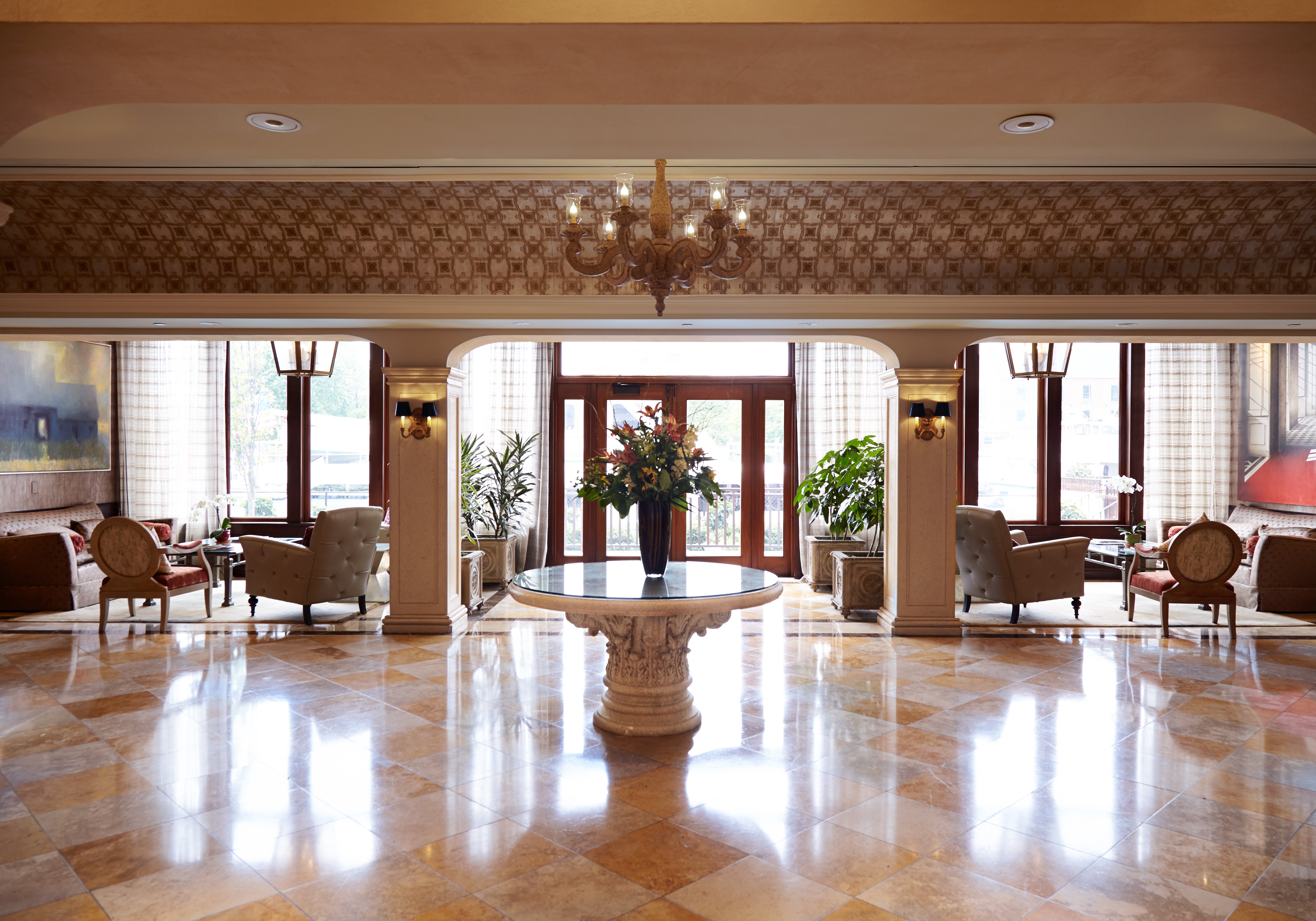 Delamar Greenwich Harbor 33/58