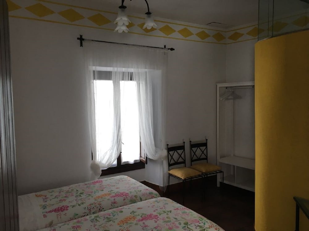 Casa de los Naranjos 12/34