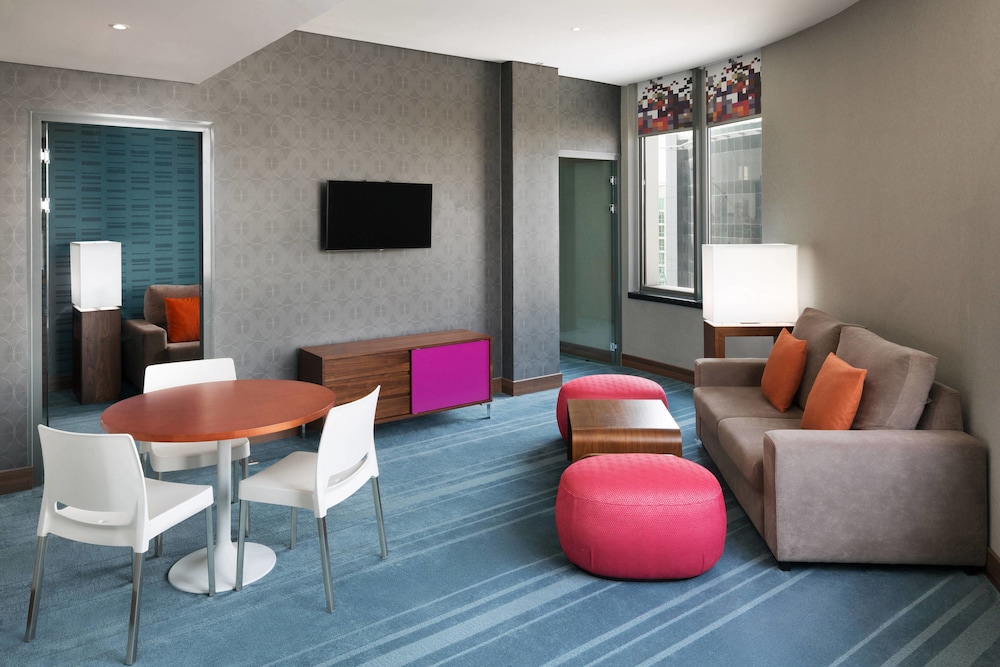 Aloft Riyadh 23/33
