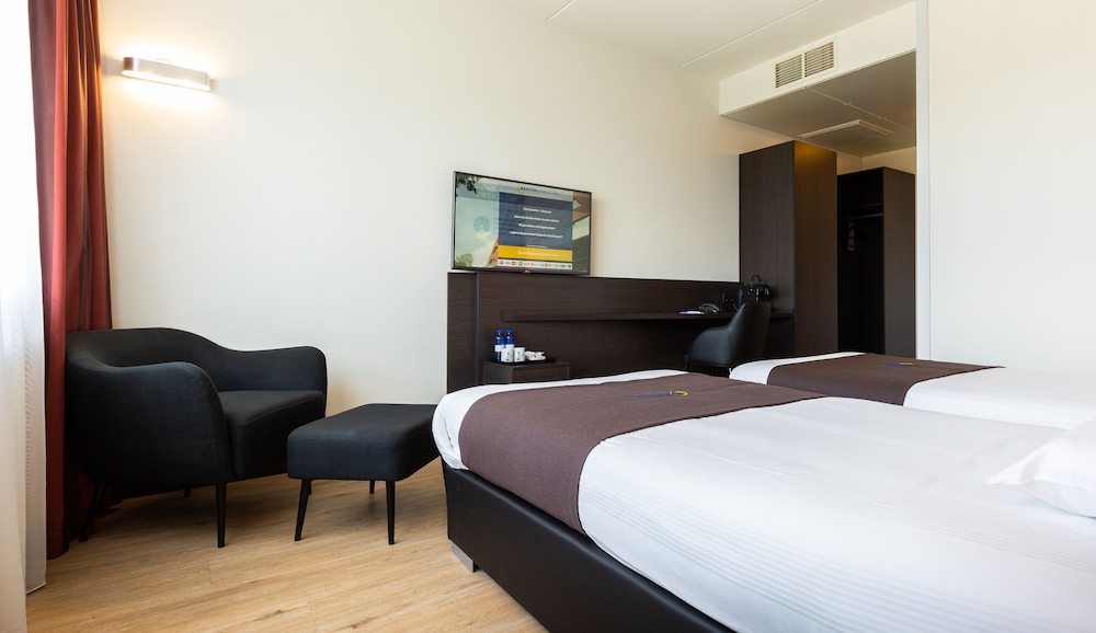 BASTION HOTEL ROTTERDAM ALEXANDER 12/40