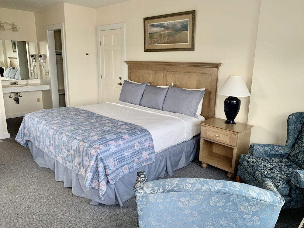 Lighthouse Inn 15/50