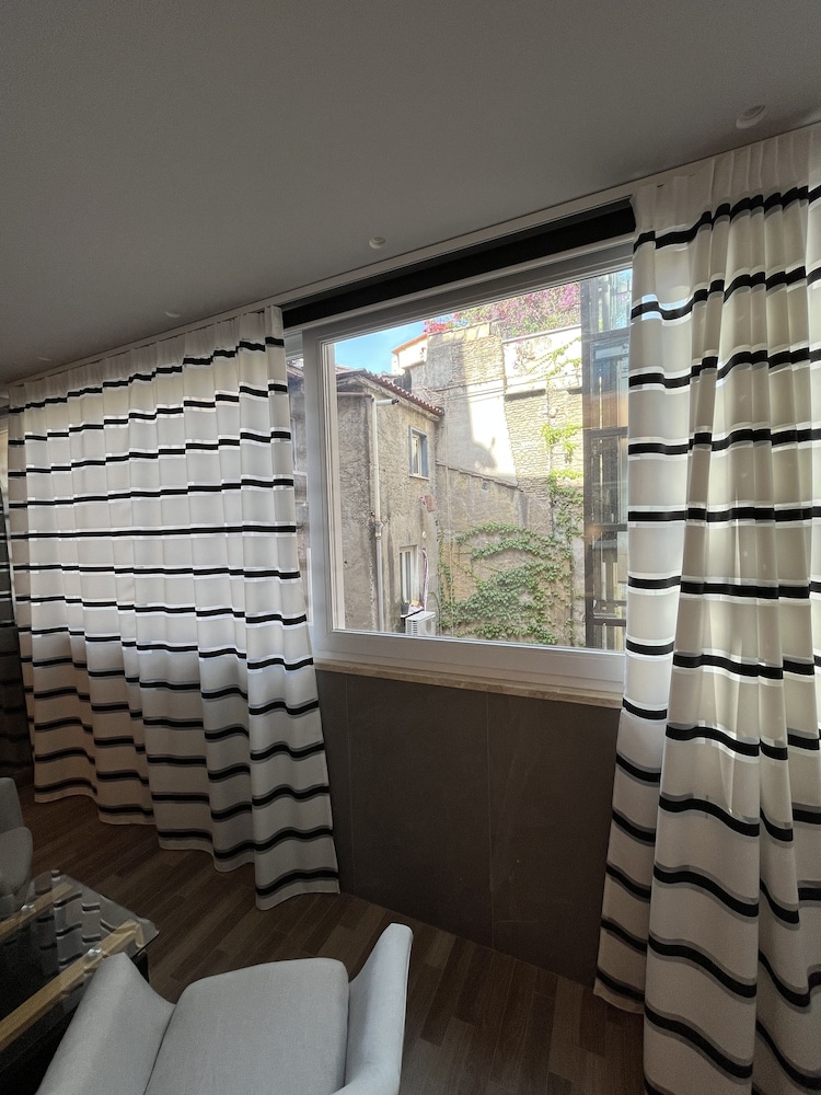 Flaneur - Rooms & Suites by Visconti 50/50