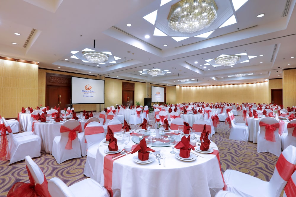 Hotel Grand Candi Semarang 65/71