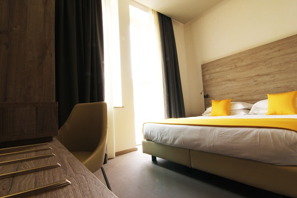 Sole Hotel Verona 4/30