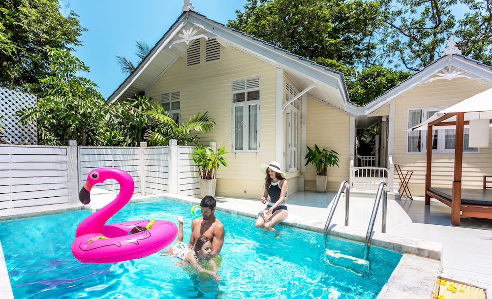 Centara Grand Beach Resort Hua Hin 71/81