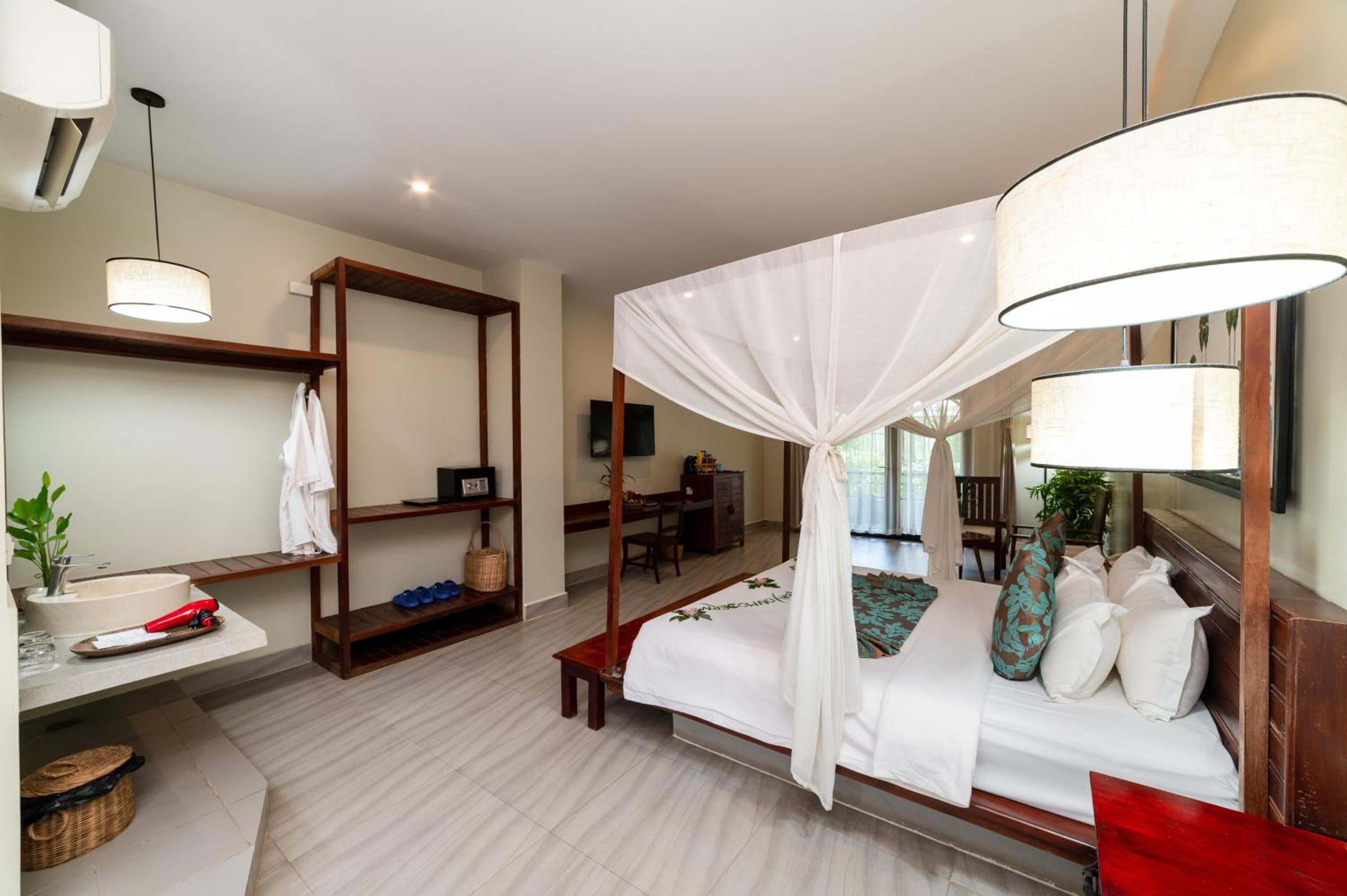 Premier, Deluxe, Double Bed, Bayon Modern Residence 8/10