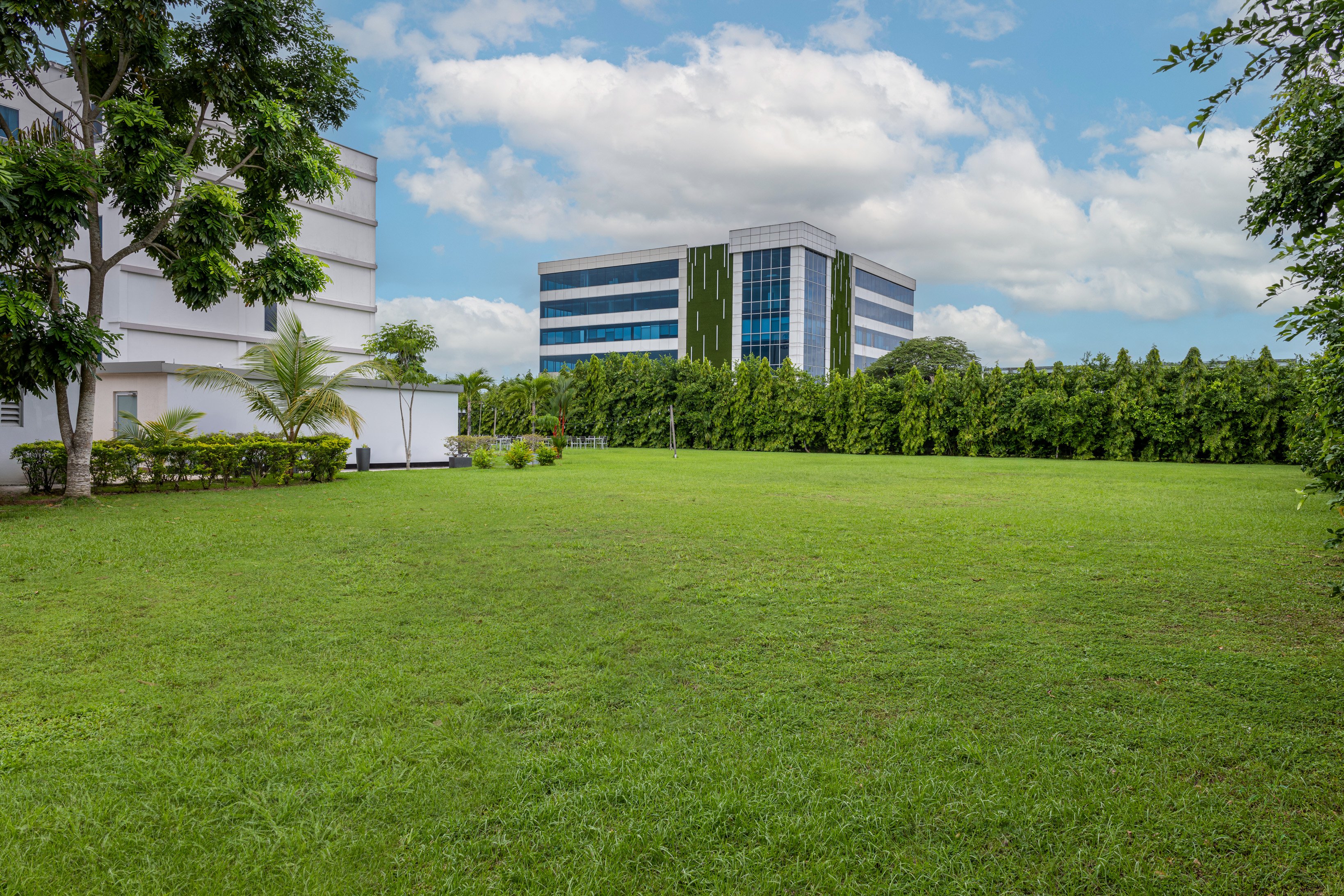 Crowne Plaza Airport Panama 74/79