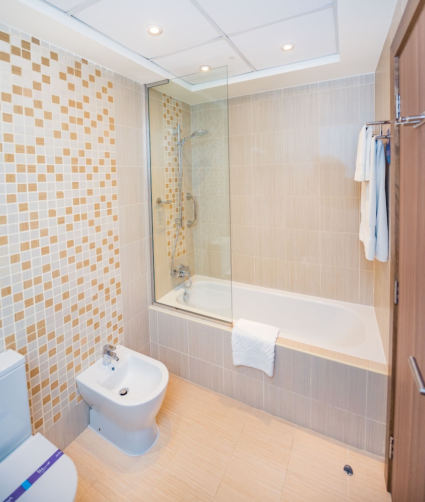 Mena Plaza Hotel Albarsha 11/56