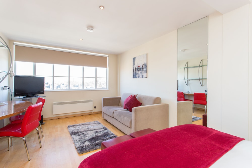 Roland House Apartments 39/54