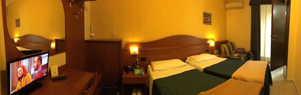 Hotel Aurora 19/38
