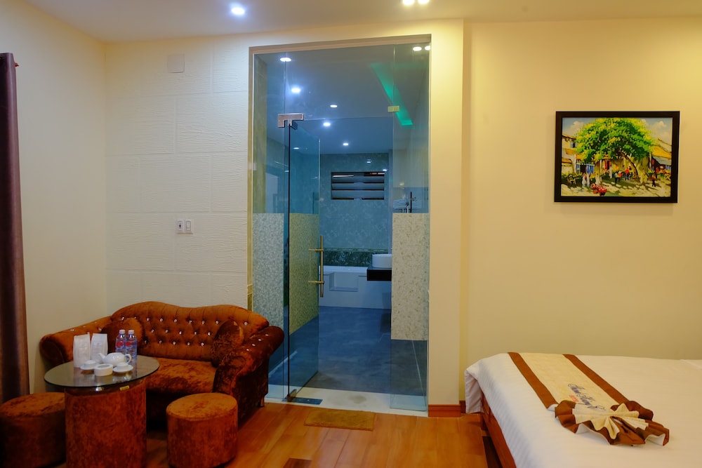 Thanh Hoang Chau Hotel 30/40