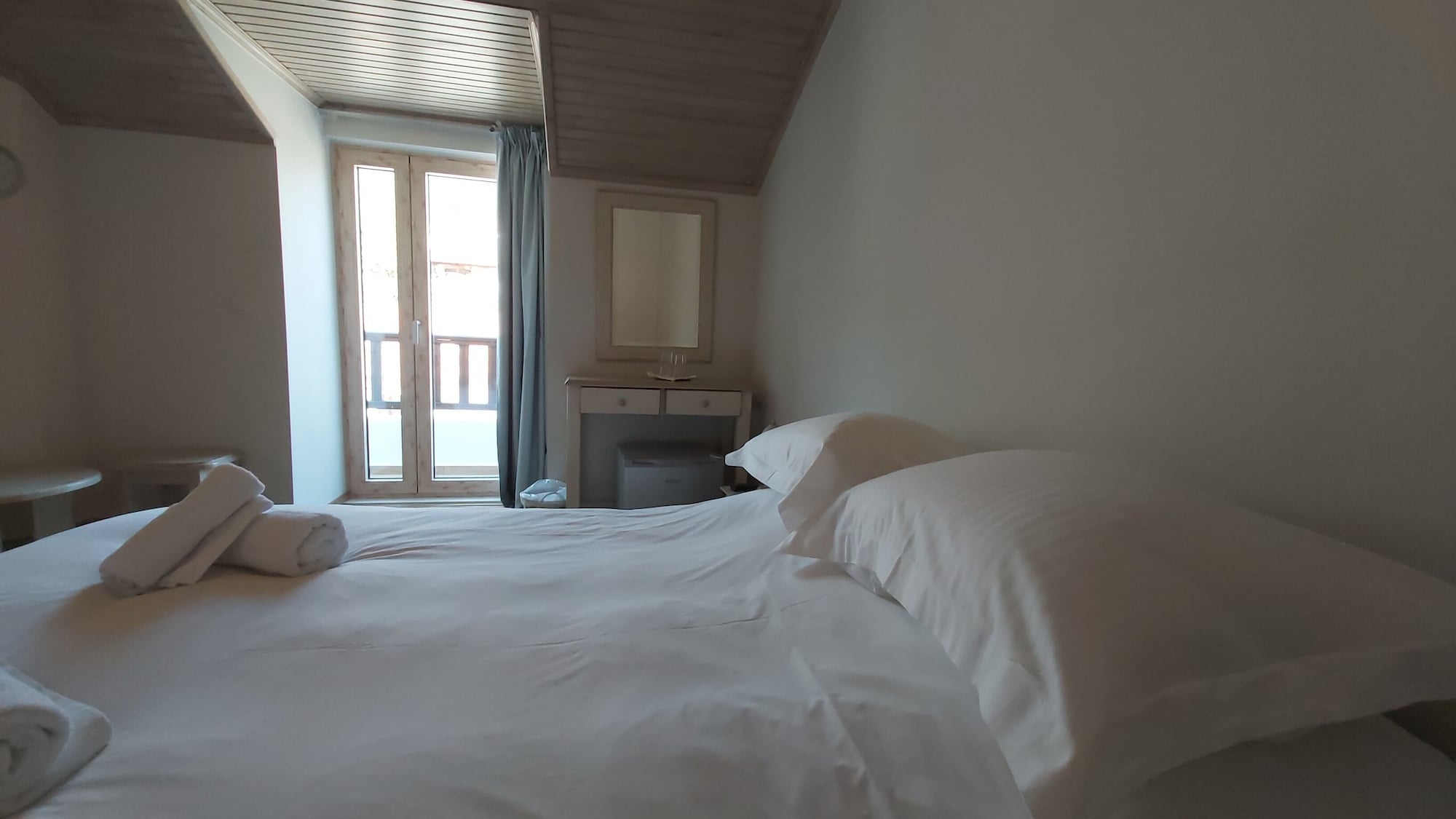 Classic, Double Bed, Hill View, Attic