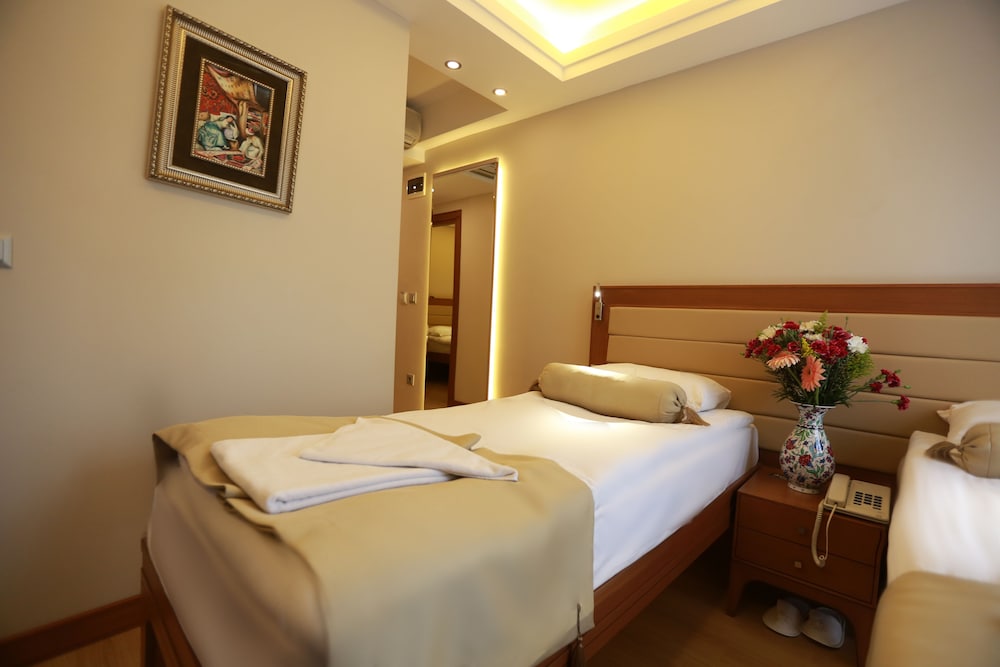 Sirkeci Park Hotel 34/68