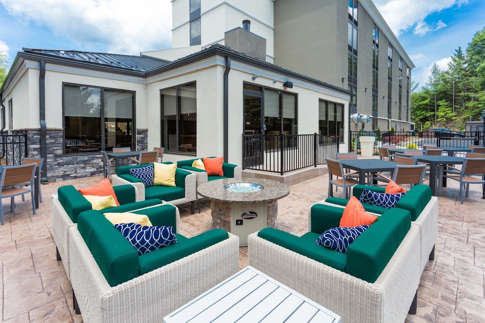Holiday Inn Boone - University Area, an IHG Hotel 3/49