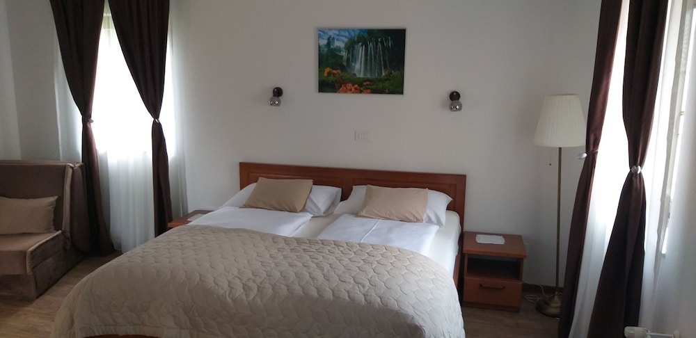 Plitvice Lakes Villa Prica 20/50