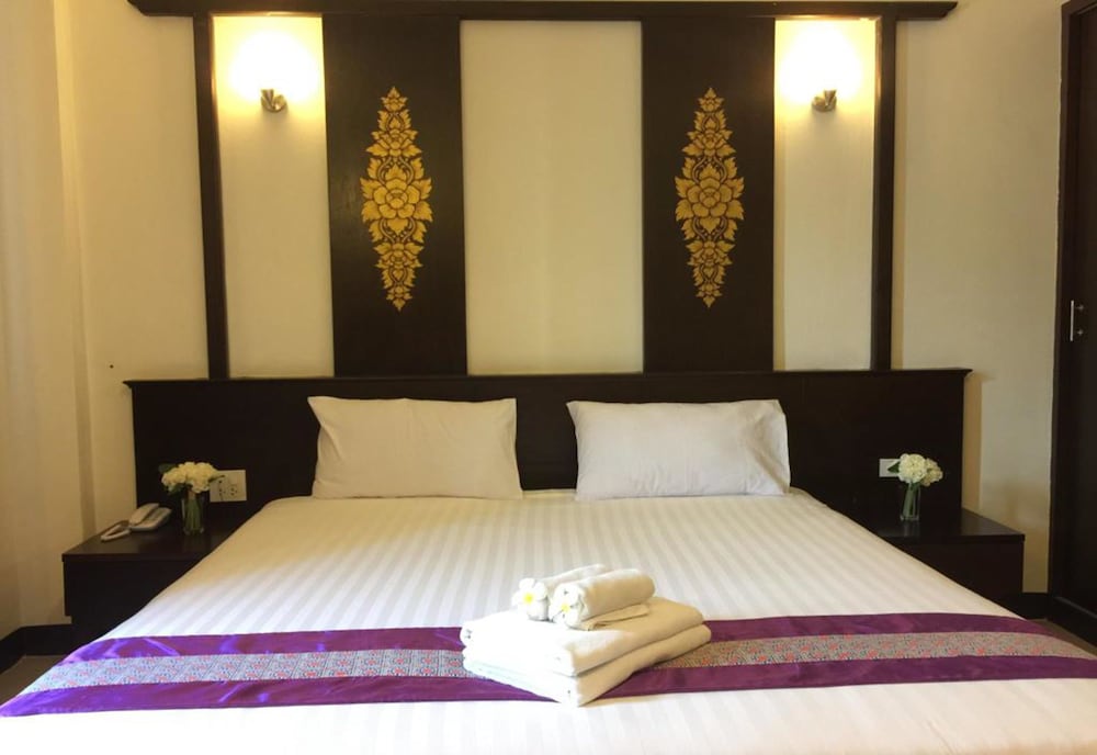Amonruk Hotel 2 20/40