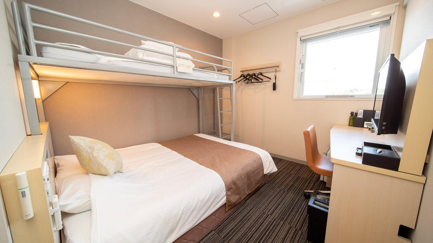 Super, Upper, Standard, Twin Beds