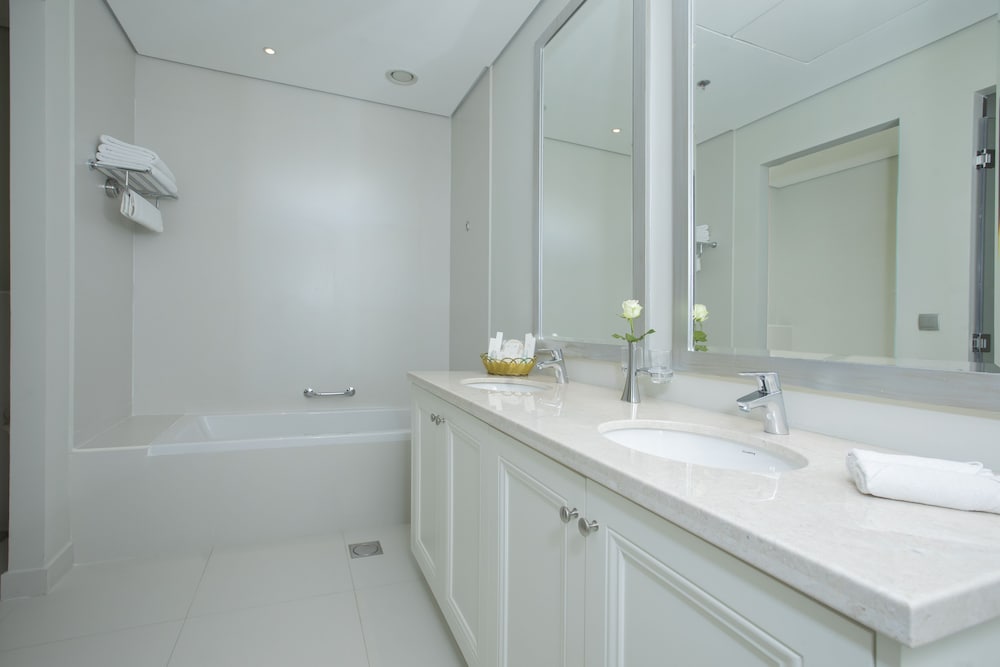 Delta Hotels by Marriott, Dubai Investment Park 24/68
