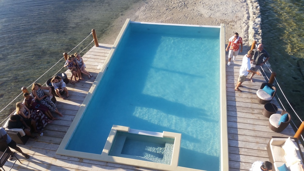 Lina Point Belize Overwater Resort 44/78