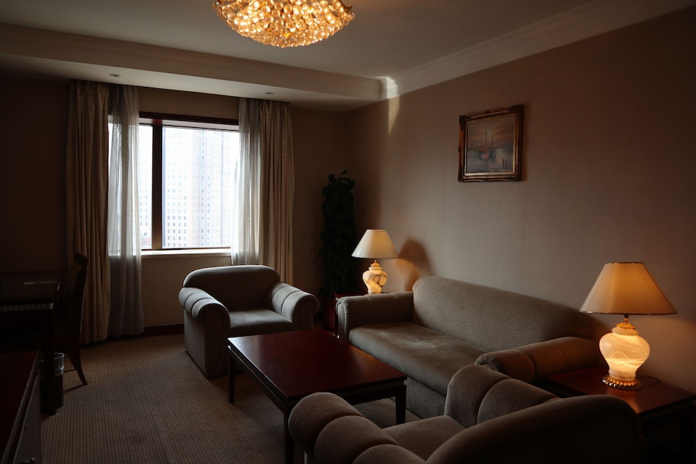 Jianguo Hotel Shanghai 37/56