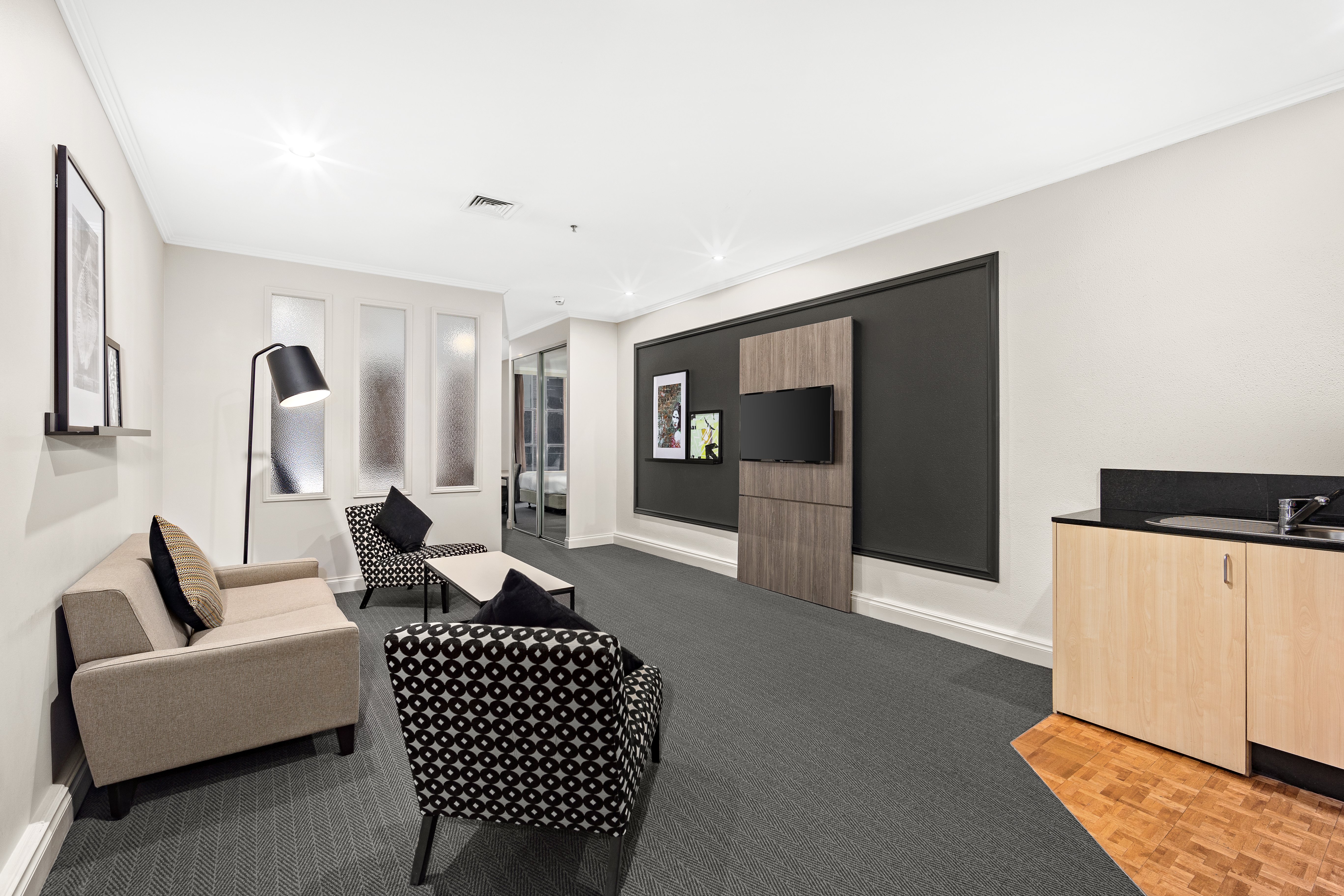 Melbourne City Suites 35/50