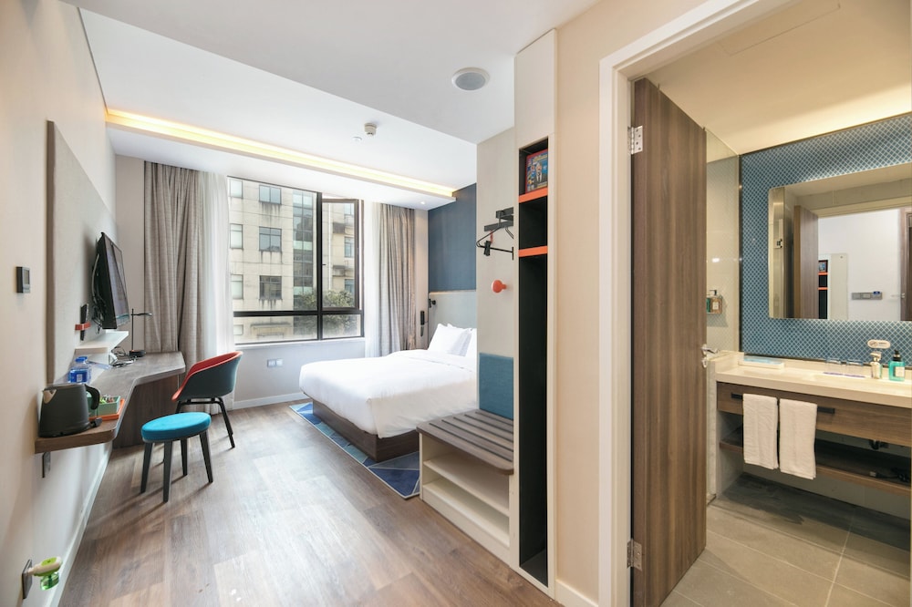 Specialty, Single Bed
