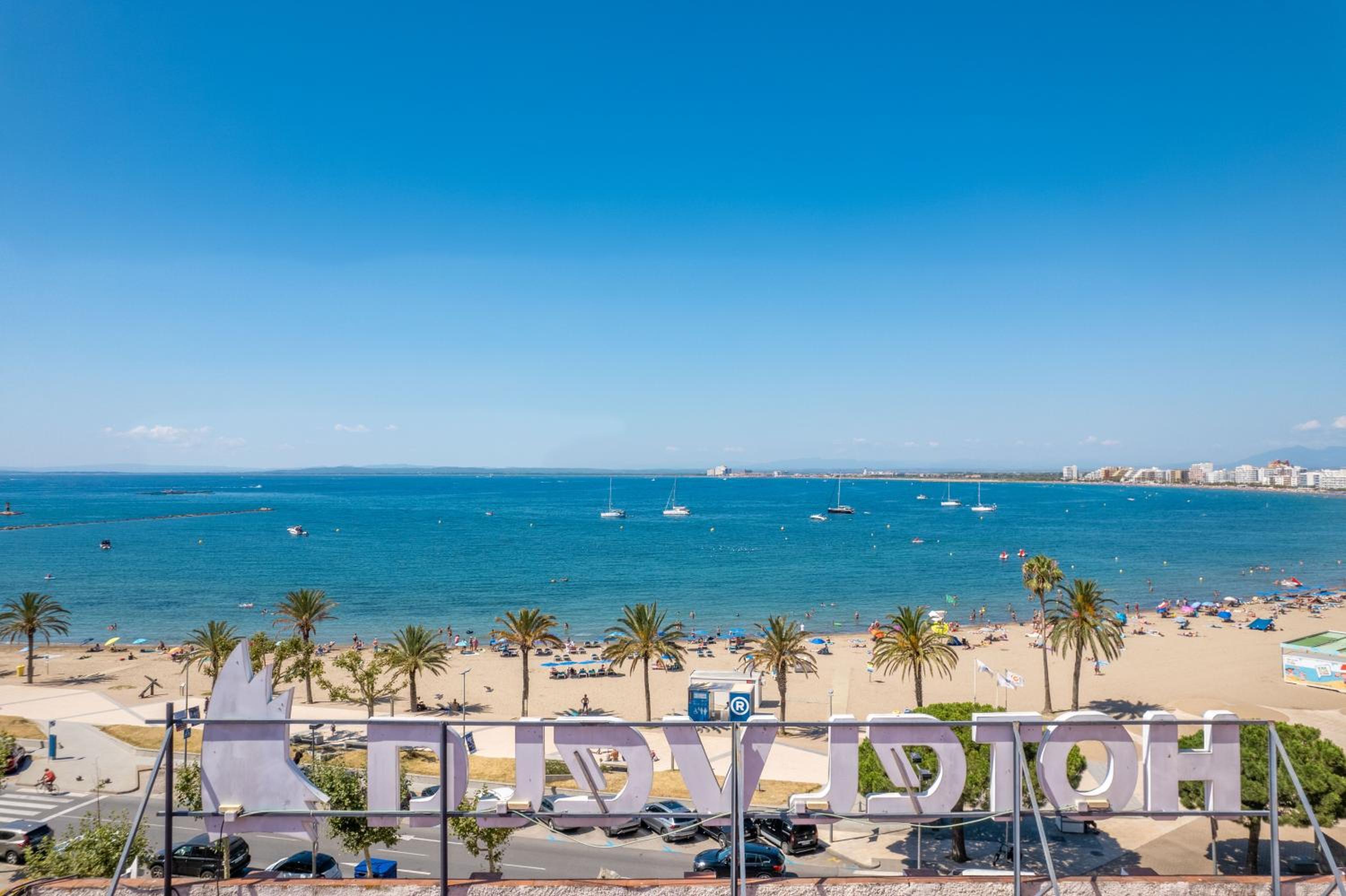 Hotel Vela 35/54