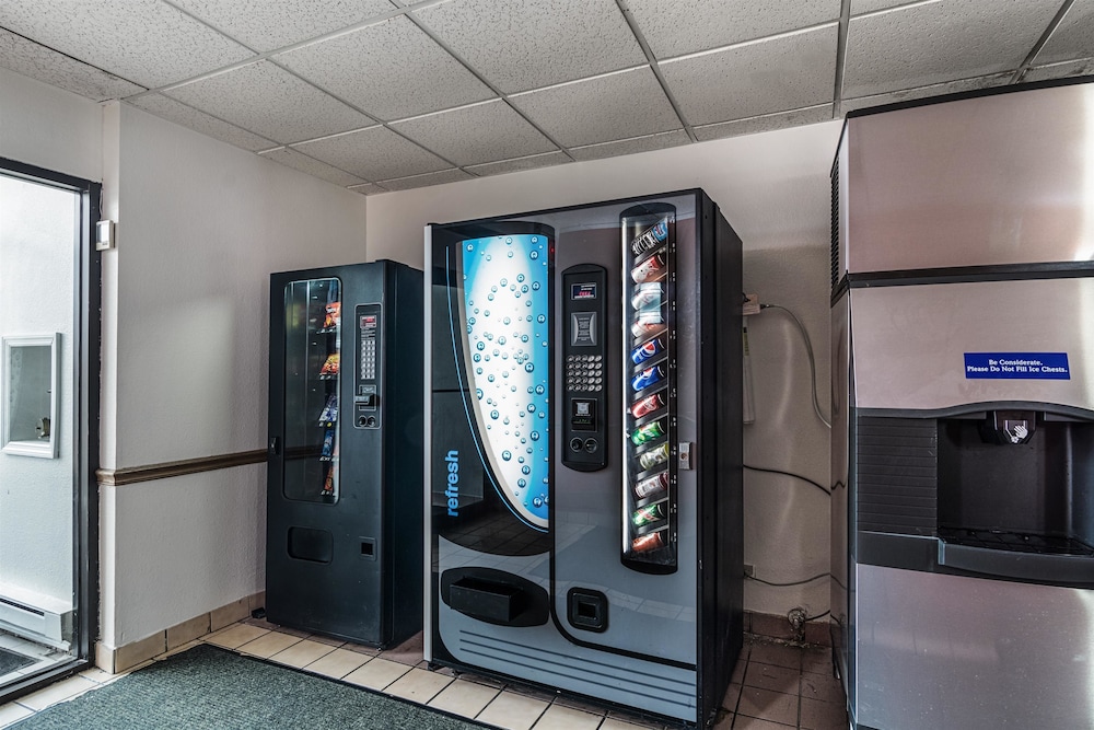 Motel6 Libertyville, IL 32/50