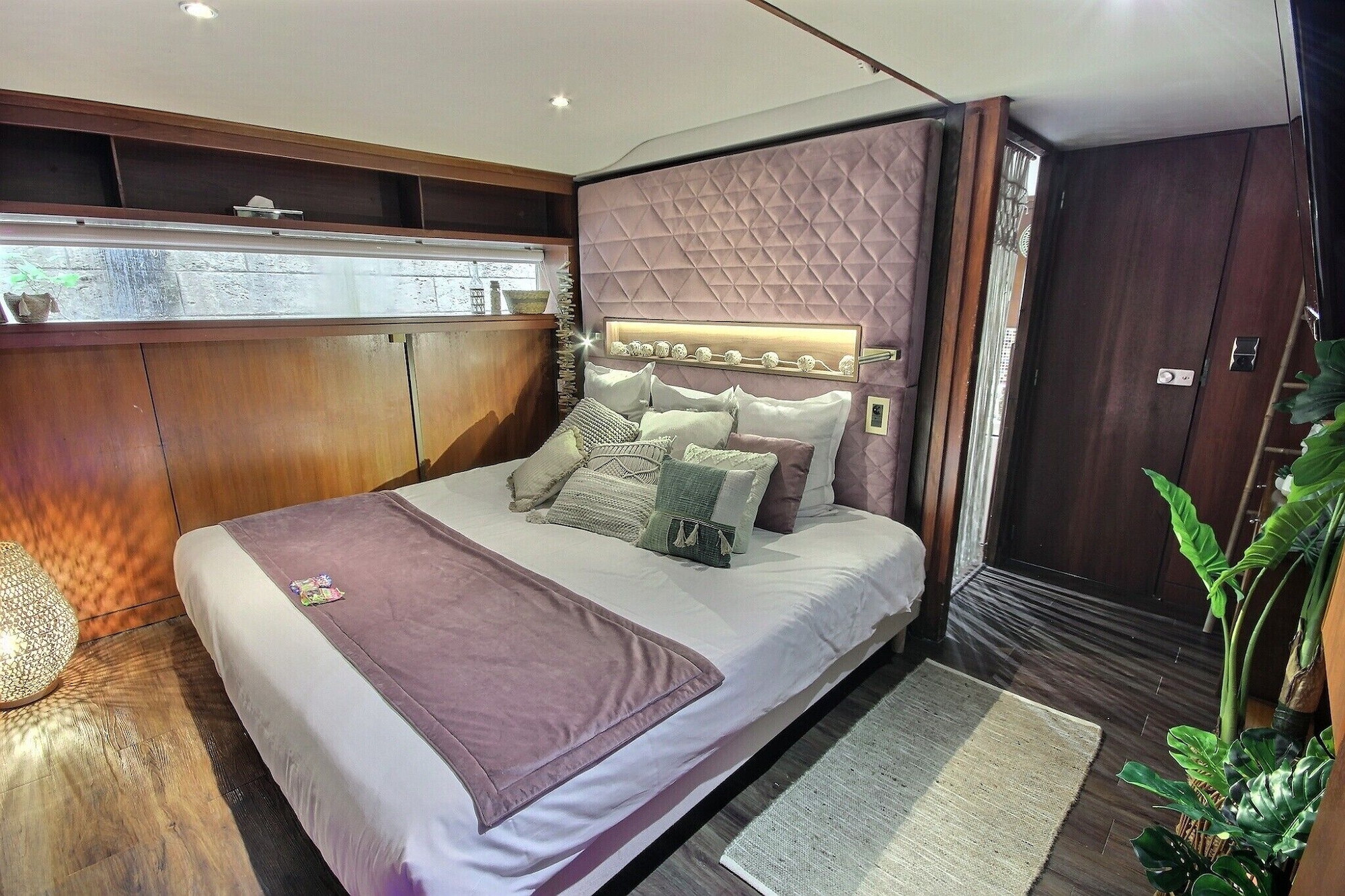 BALI, SUITE