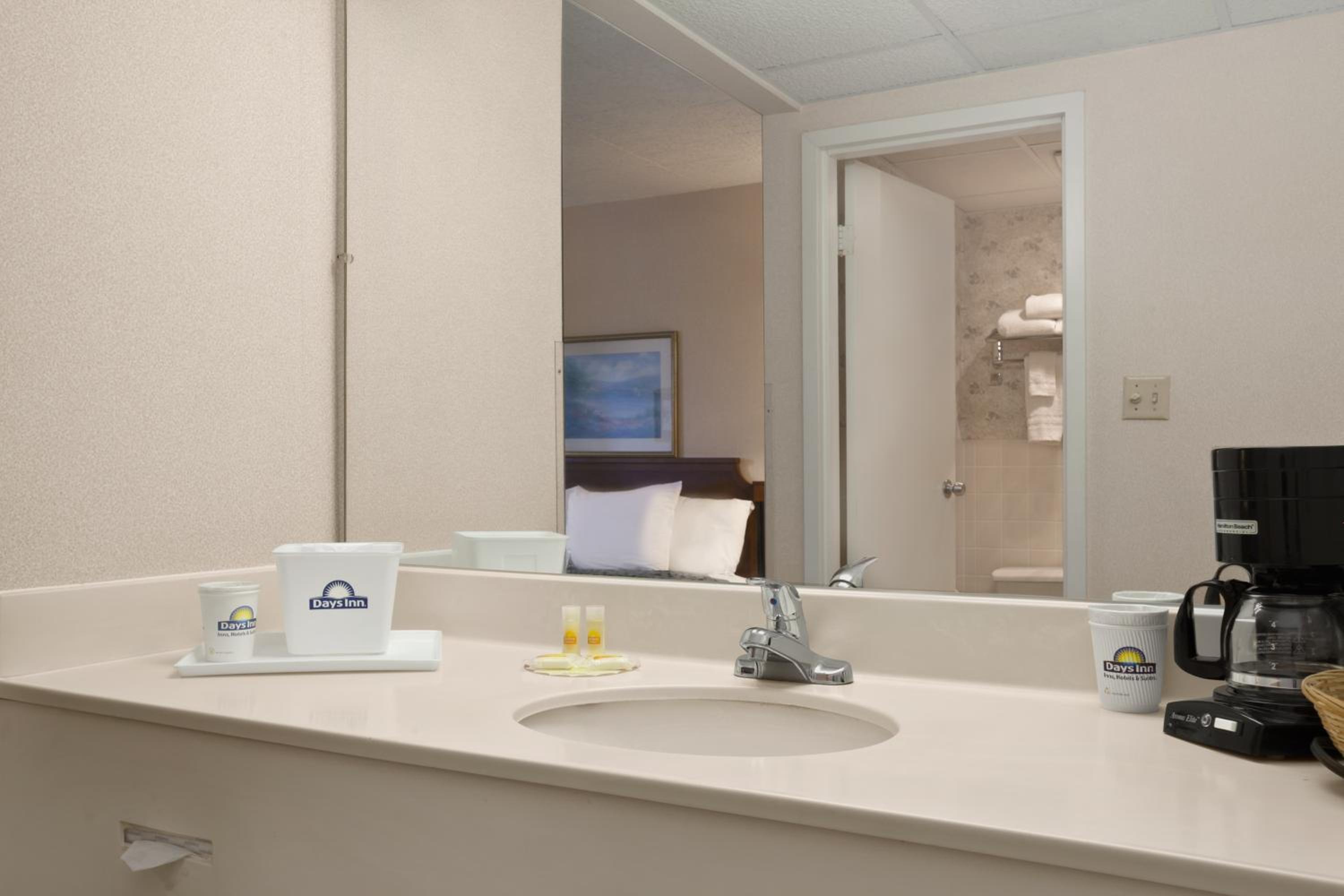 Days Inn by Wyndham Reading Wyomissing 24/26