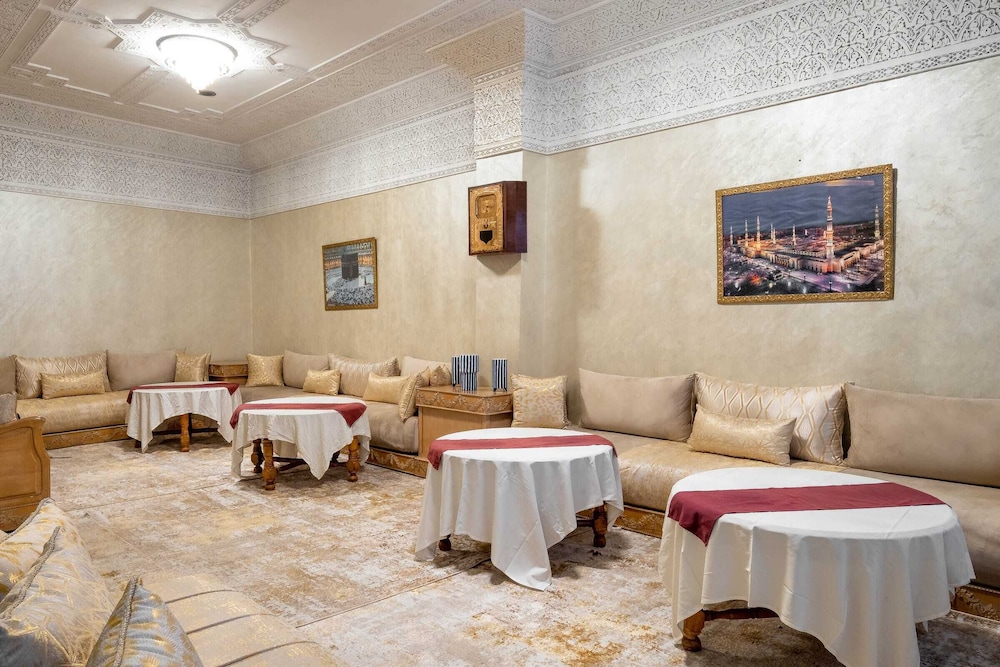 Casablanca Hotel 40/54