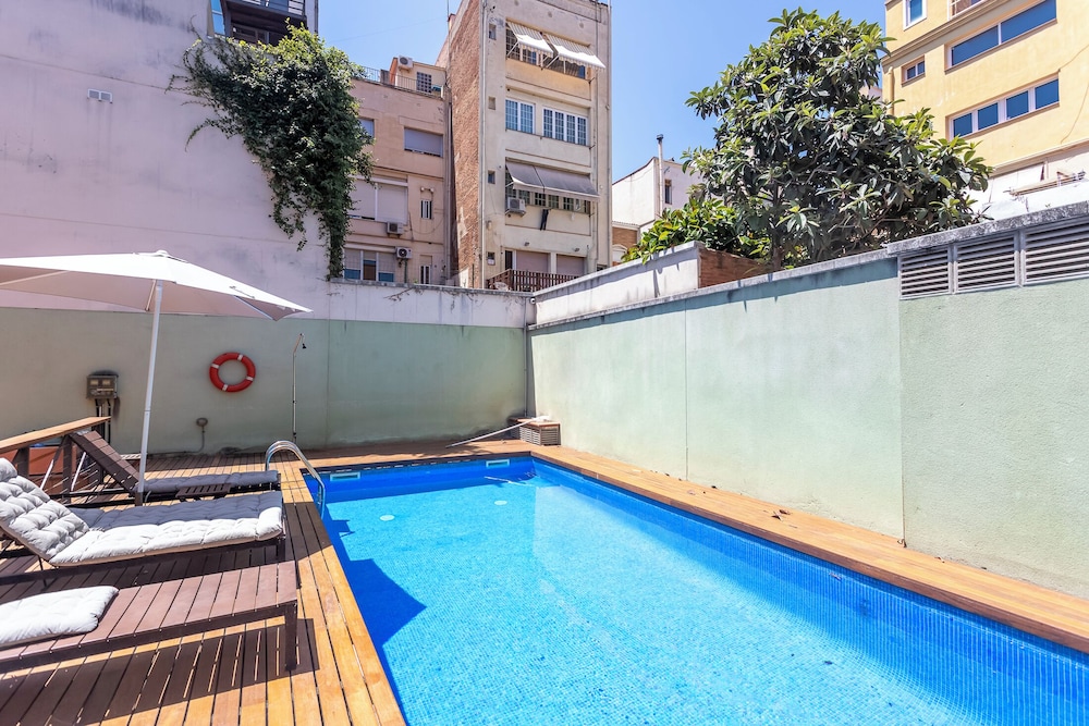 My Space Barcelona Gracia Pool Terrace Center 44/49