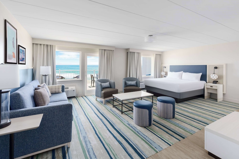 Studio, Suite, King Bed, Ocean Front