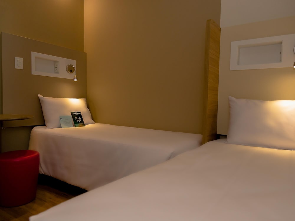 Ibis Budget - Circuito da Fe 22/50