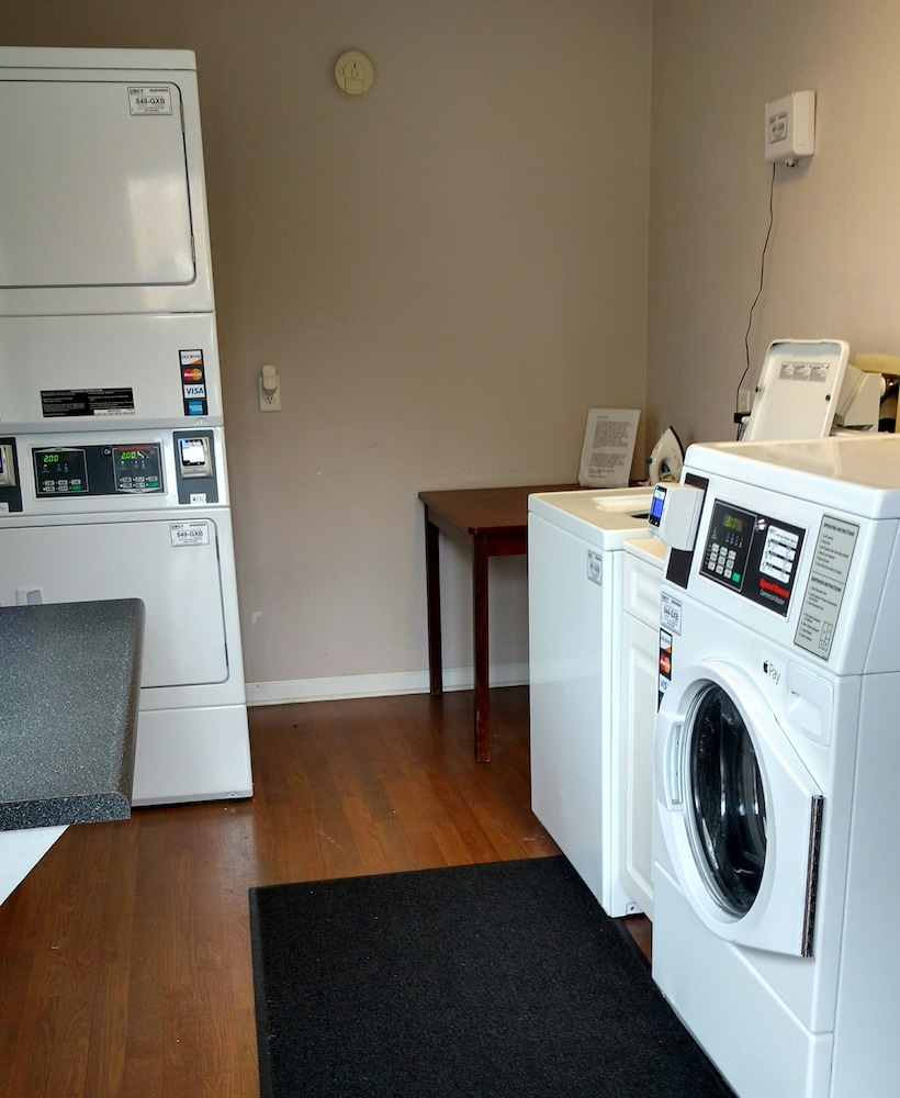 Affordable Suites Charlottesville 27/55