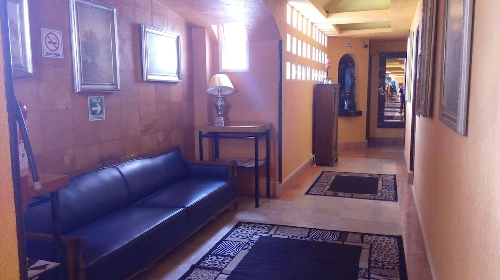 Hotel Villas and Suites Real Azteca 36/41