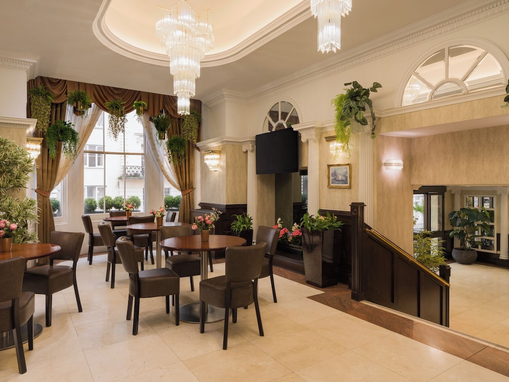Royal Eagle Hotel 49/66