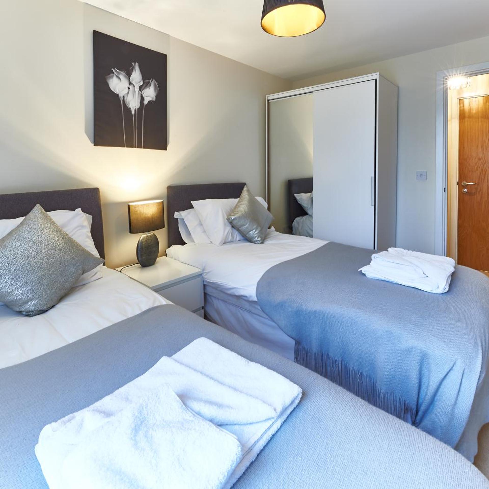 VIZION SERVICED APARTMENTS 12/50