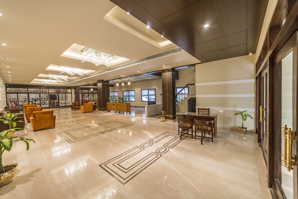 Diamond Hotel 8/57
