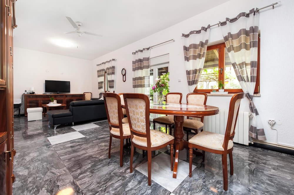 APARTMENT SENA 30/50
