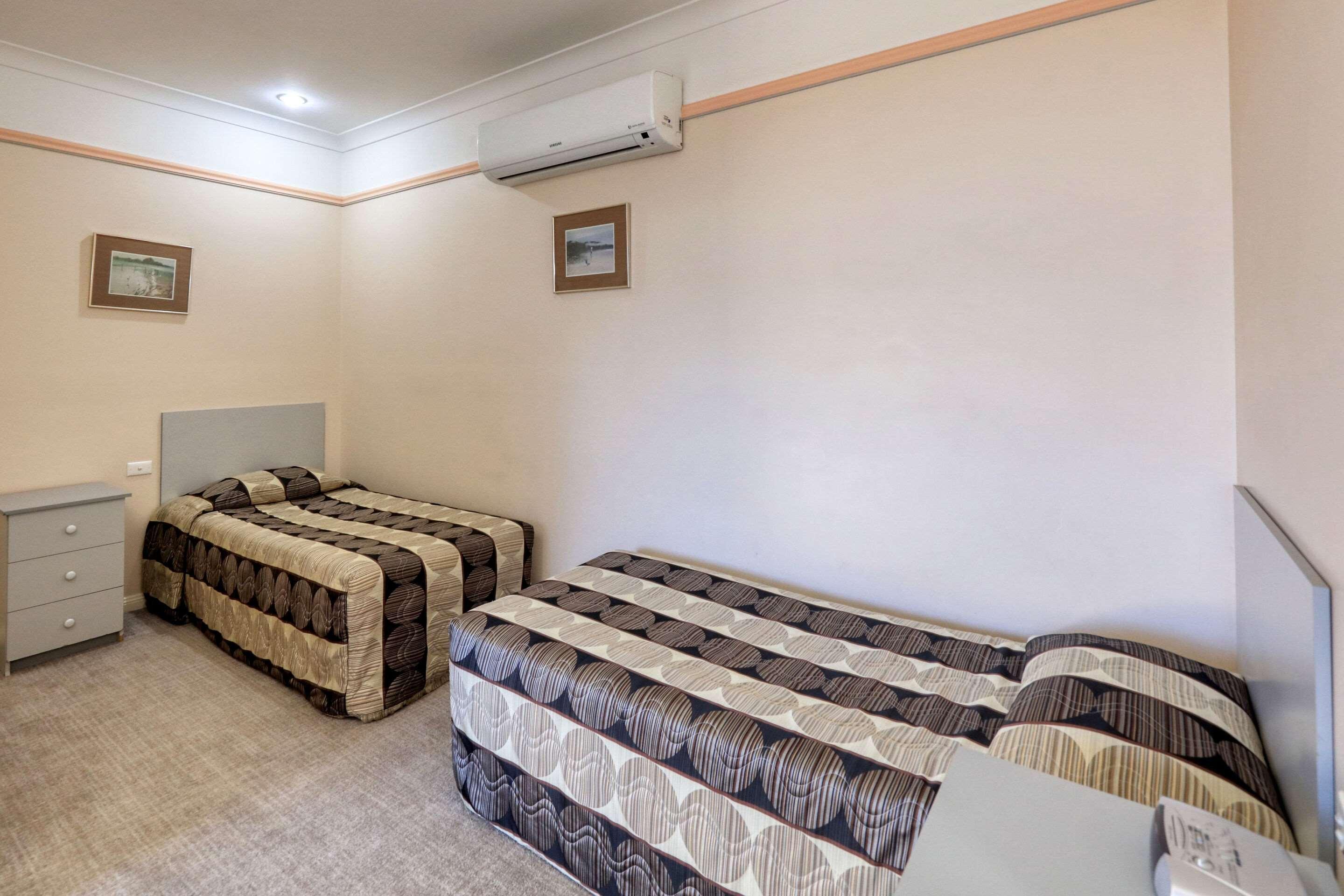 Comfort Inn Crystal, NSW in BROKEN HILL