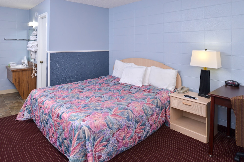 Americas Best Value Inn Suites Branson Near the Strip 17/32