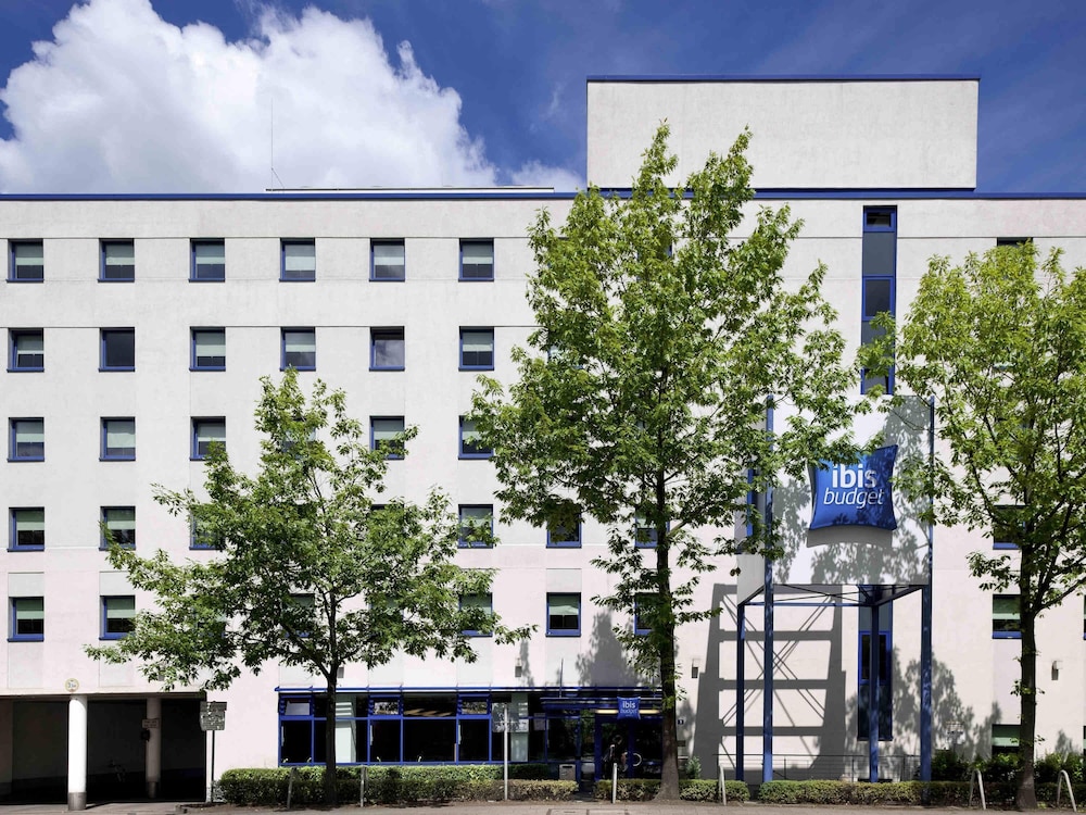 ibis budget Hamburg Altona 3/24