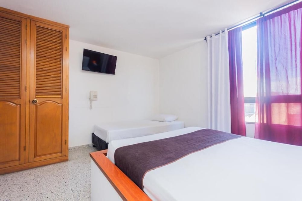 Hotel Bicentenario Rionegro 11/23