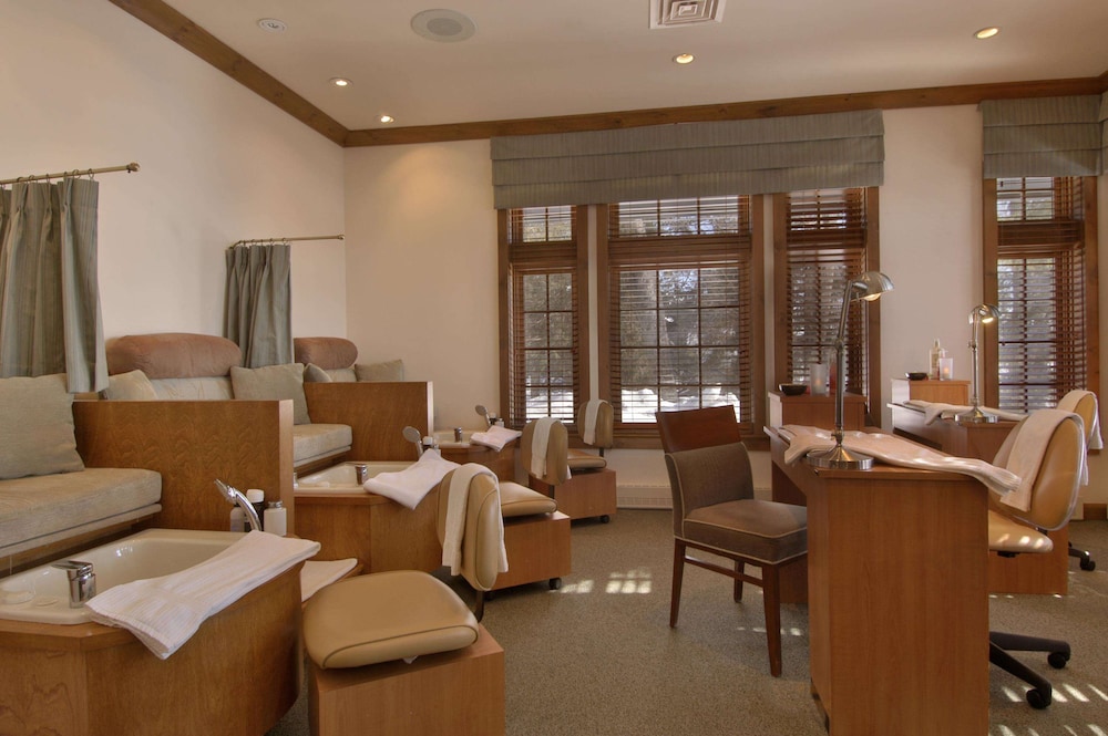 Fairmont Le Chateau Montebello 52/74