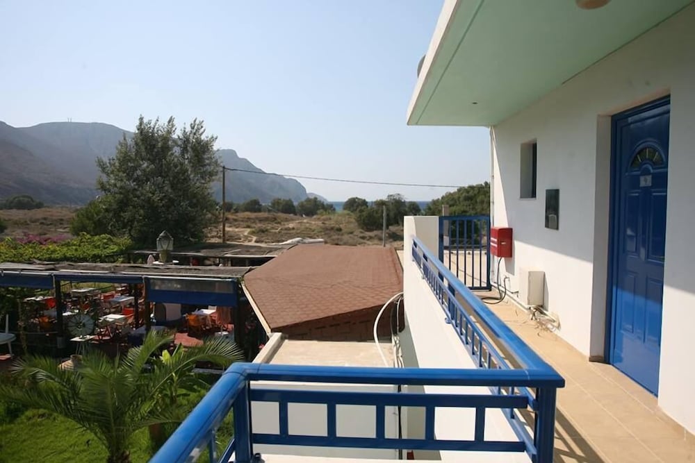 Nitsas Hotel Apartments 46/54