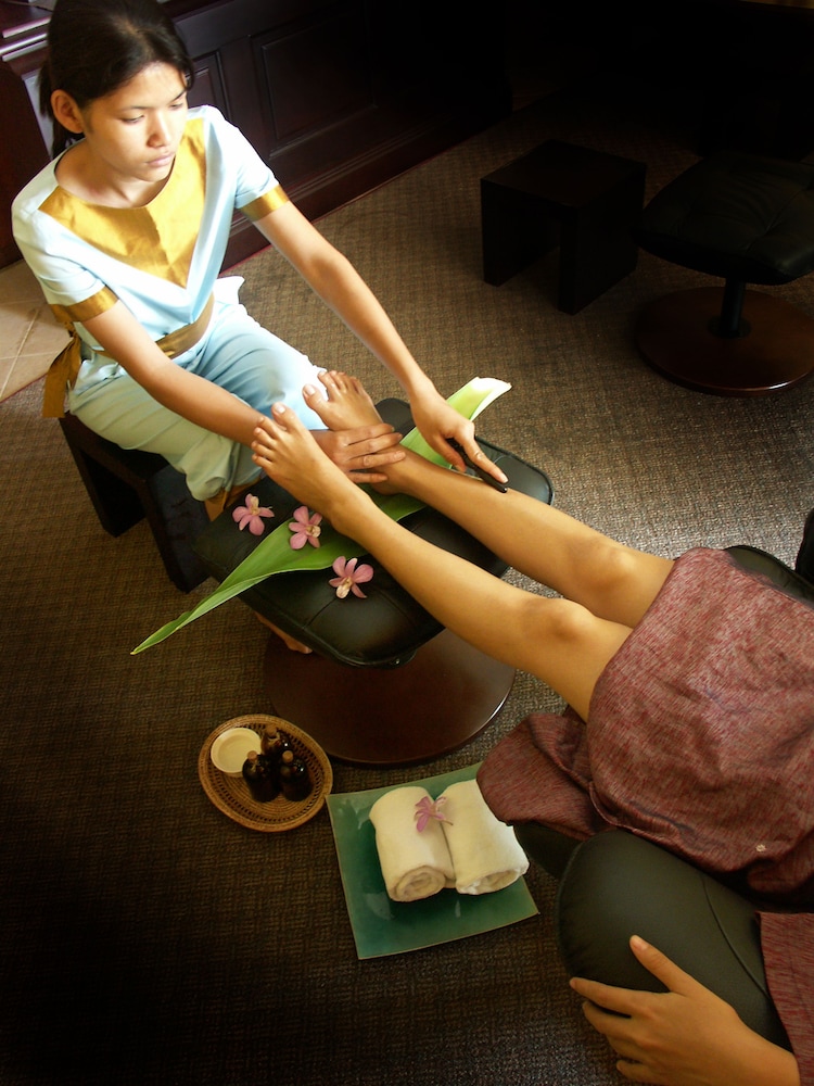 ANGKOR CENTURY RESORT AND SPA 54/78
