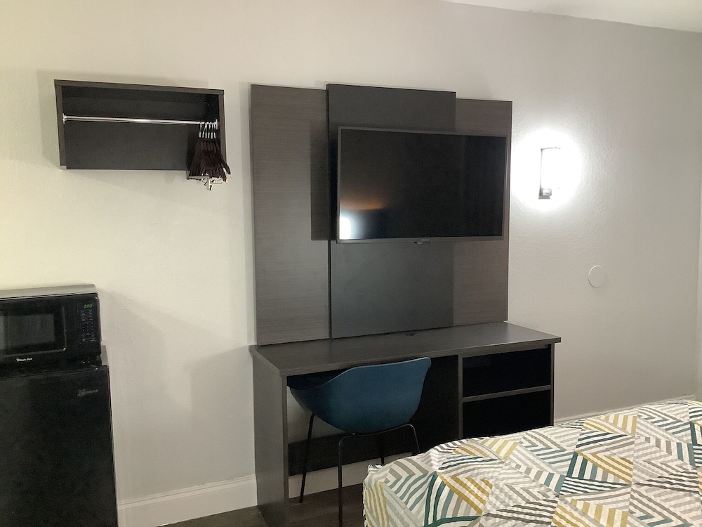 Motel6 Memphis, TN - East 40/53