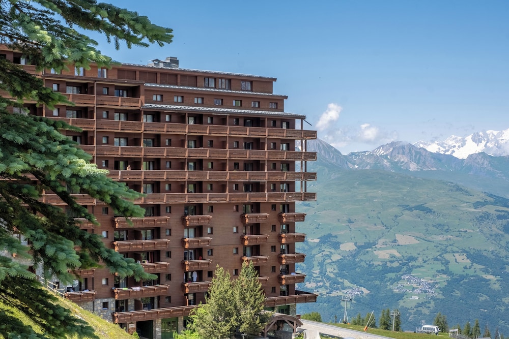 PIERRE AND VACANCES PREMIUM LES HAUTS BOIS 7/50